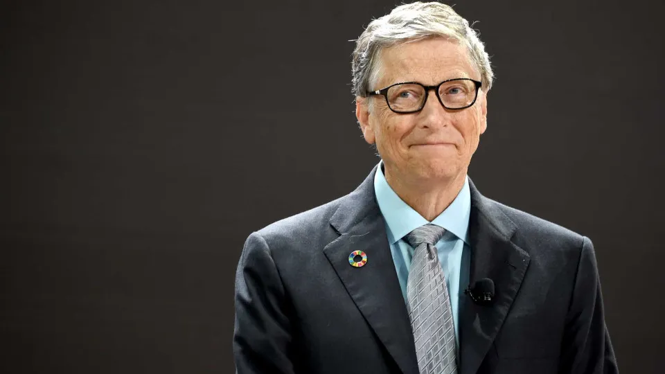 Bill Gates diz que IA irá suprir escassez de médicos e professores