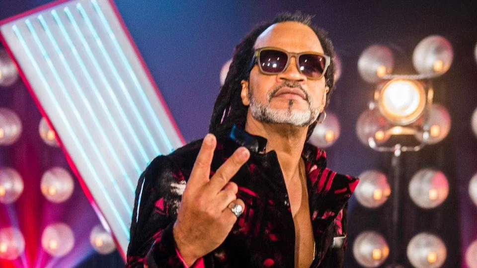 Carlinhos Brown lamenta morte de ex-The Voice Kids Karen Silva, aos 17 anos