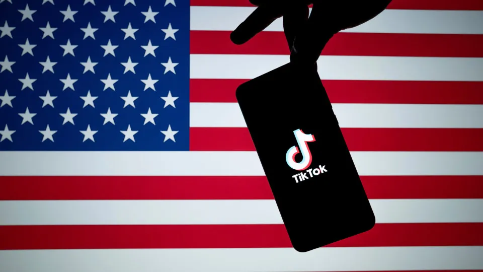 China frustrou acordo do TikTok por causa de tarifas, diz Trump