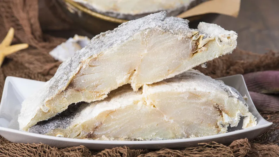 Cidade da Noruega pesca, salga e exporta bacalhau, protagonista da Páscoa