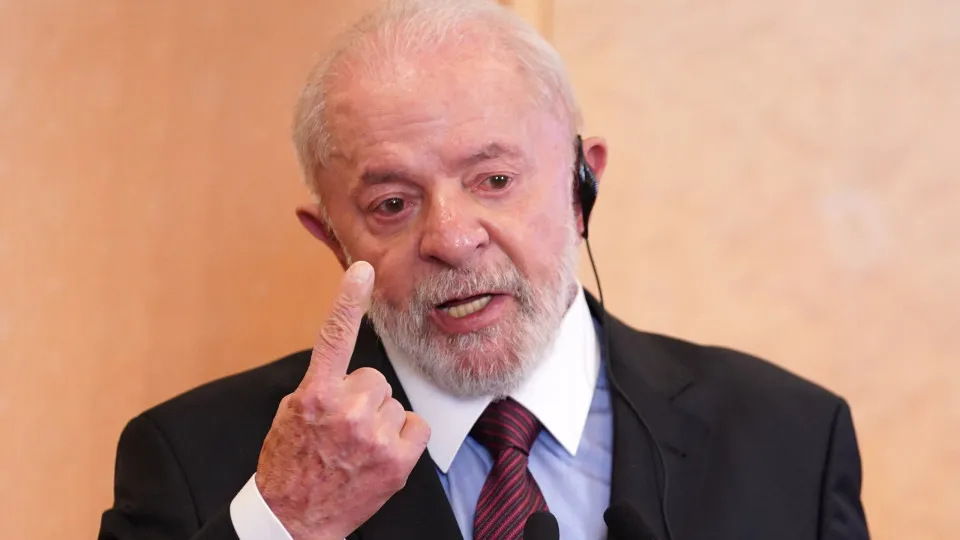 Ameaças “insistem em sobreviver”, diz Lula sobre golpe de 64