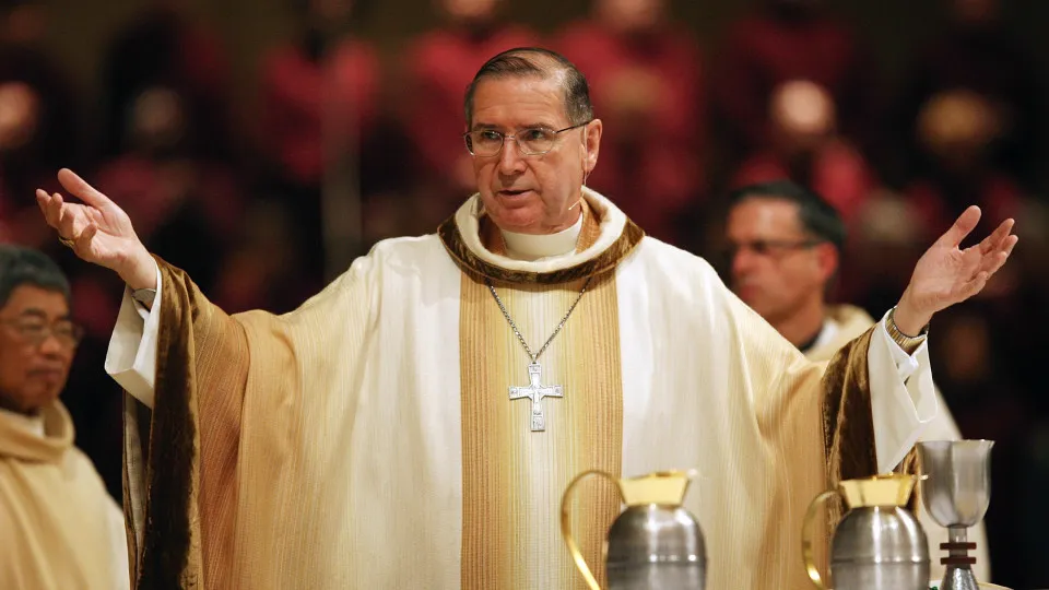 Papa: Cardeal que encobriu abusos sexuais participará no fecho do caixão
