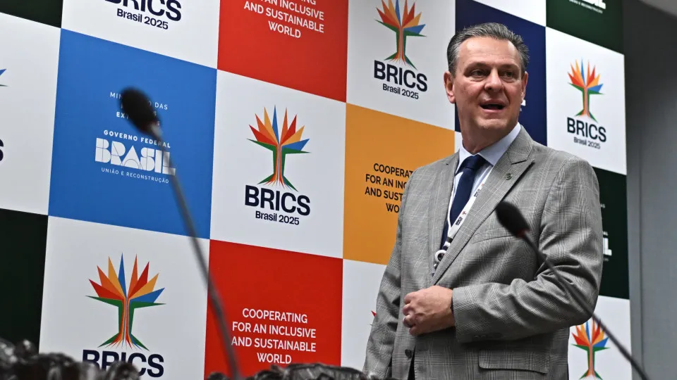 Protecionismo dos EUA vai “fortalecer” ainda mais o bloco do BRICS