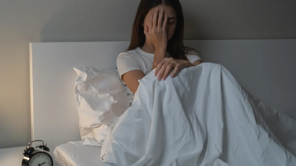 Quer dormir melhor? Evite esses alimentos, aconselham nutricionistas
