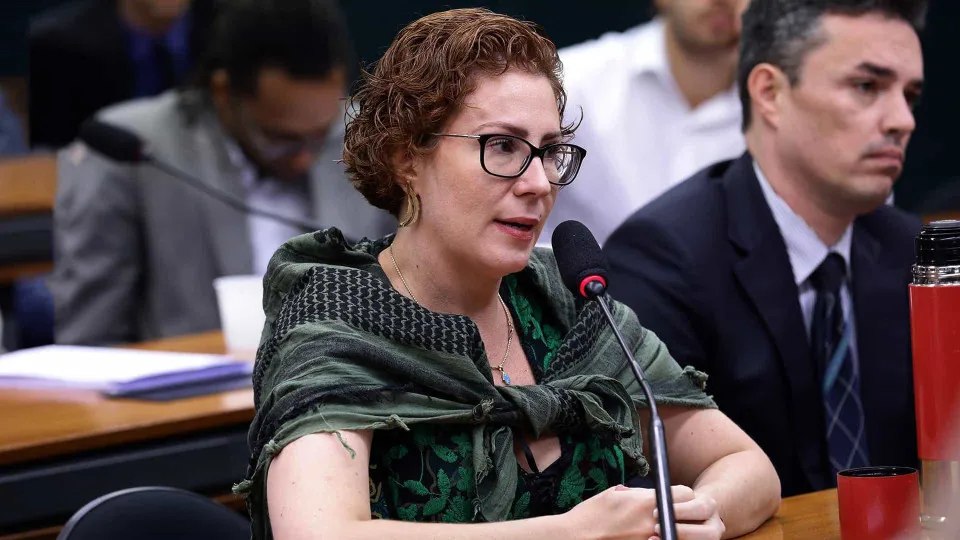 O que pesa na Justiça contra Carla Zambelli; entenda em 4 pontos