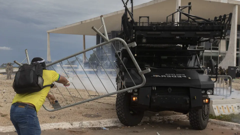 Chefe da PF associa anistia a capricho político, e Gilmar diz que 8/1 é tema dos tribunais