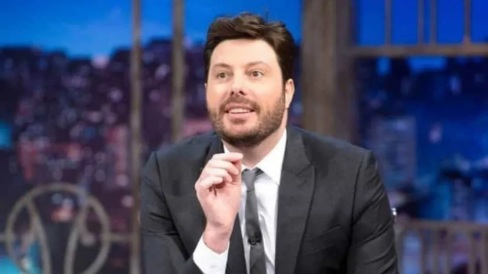 Danilo Gentili explica motivo de ninguém do SBT ter ido ao velório de Madruguinha