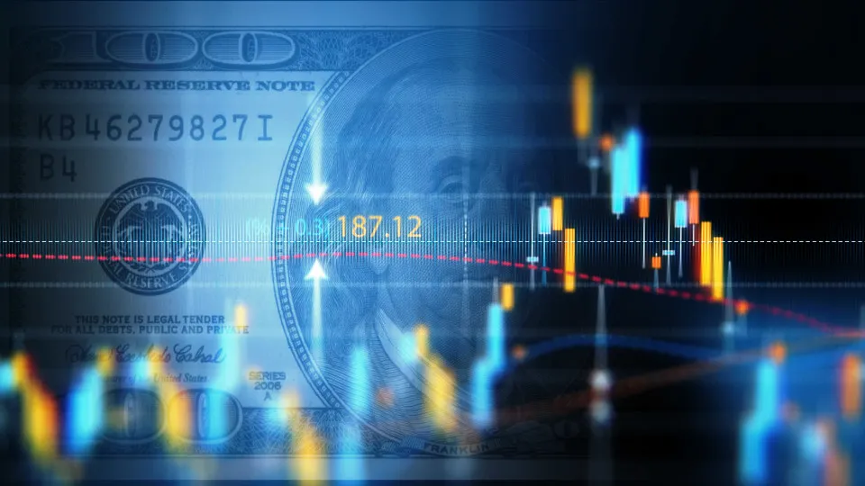 Dólar abre em alta por temor fiscal, mas perde força puxado por exterior