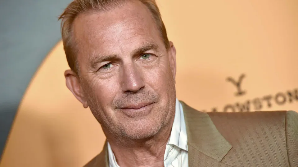 Kevin Costner acusado de dirigir cena de estupro ‘violenta e sem roteiro’