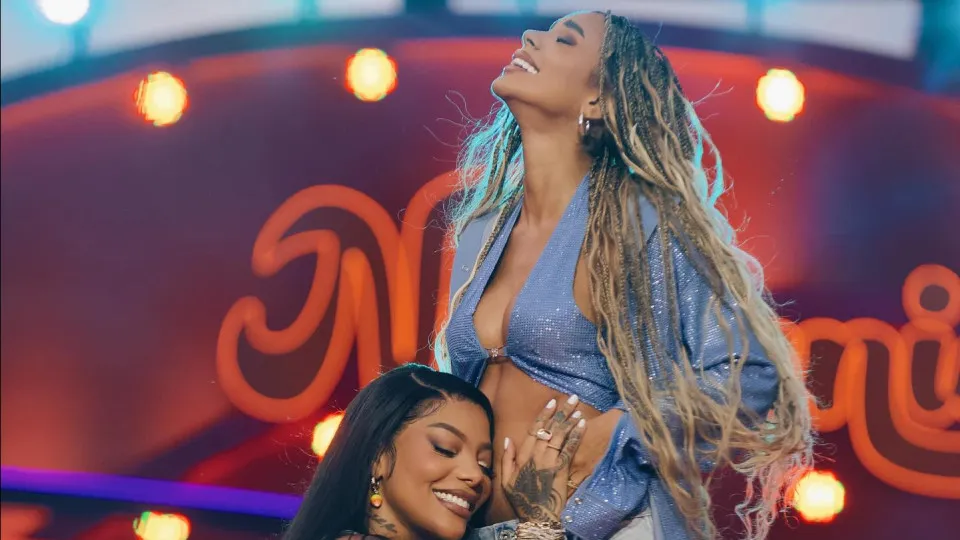 Ludmilla e Brunna Gonçalves celebram nascimento da primeira filha