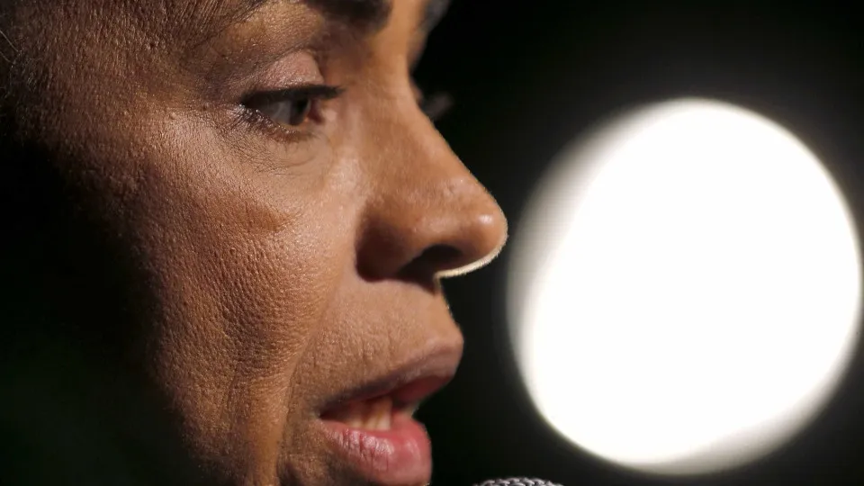 Lula e Marina Silva conversam sobre ataques em comissão do Senado