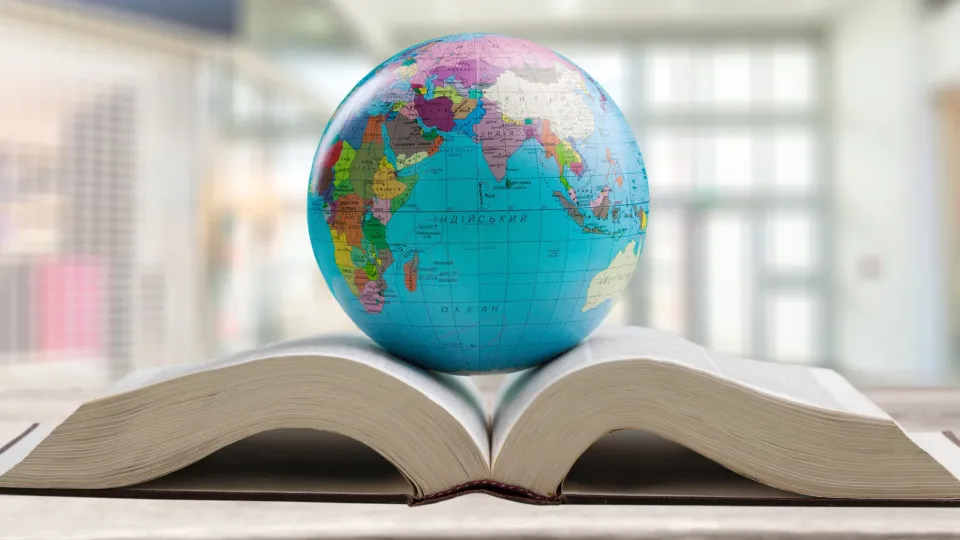 Países com as maiores e menores taxas de alfabetização