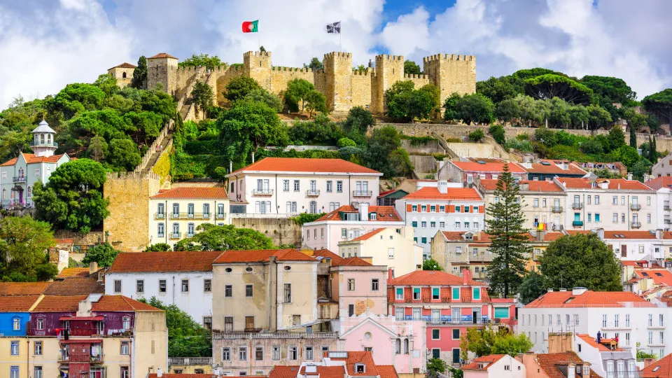 Portugal vai notificar mais de 4.000 imigrantes para que deixem o país