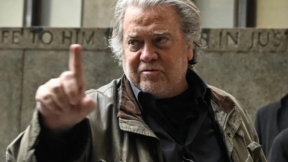 Steve Bannon diz que Leão 14 é anti-Trump e ‘pior escolha’ para católicos trumpistas