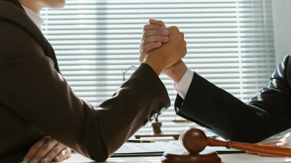 Três signos que, secretamente, são muito competitivos