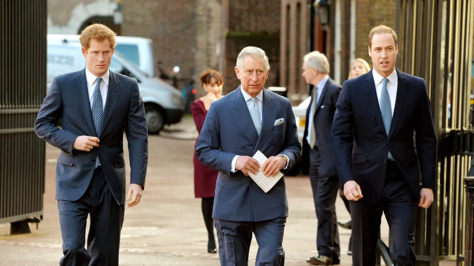 Acordo de paz? Harry quer convidar William e Charles III para evento