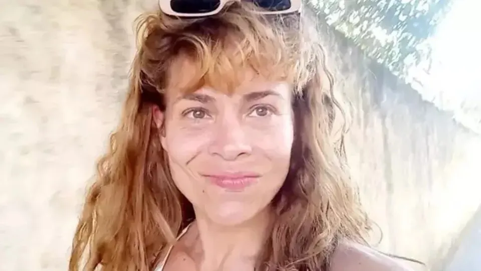 Aretha, filha de Vanusa, fala sobre trabalho como faxineira Aretha, filha de Vanusa, fala sobre trabalho como faxineira
