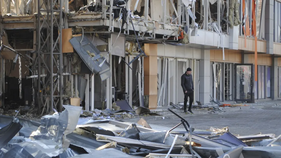 Ataque russo em Odessa deixa dois mortos e 14 feridos