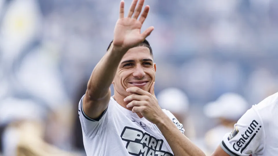 Botafogo é condenado na Fifa após não pagar a contratação de Thiago Almada Botafogo é condenado na Fifa após não pagar a contratação de Thiago Almada