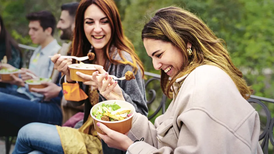 Cinco dicas para fazer uma alimentação mais saudável em 2025