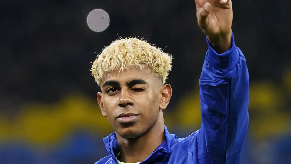 Dani envia aviso a Lamine Yamal: “Cuidado com a noite…”