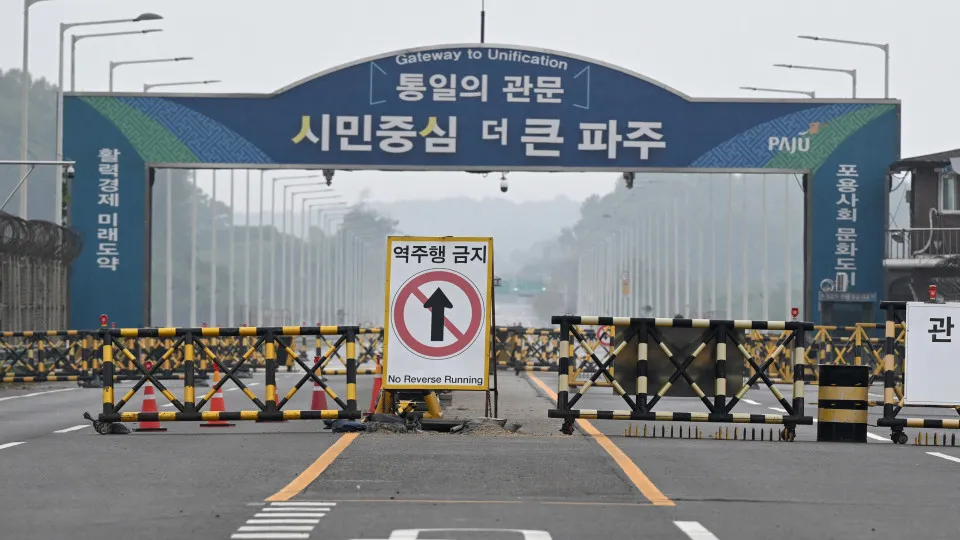 Desertor norte-coreano é condenado após roubar ônibus na Coreia do Sul