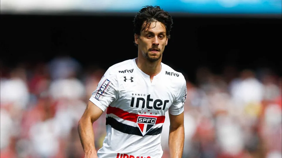 Ex-São Paulo, Rodrigo Caio cita rival como time que gostaria de ter jogado Ex-São Paulo, Rodrigo Caio cita rival como time que gostaria de ter jogado