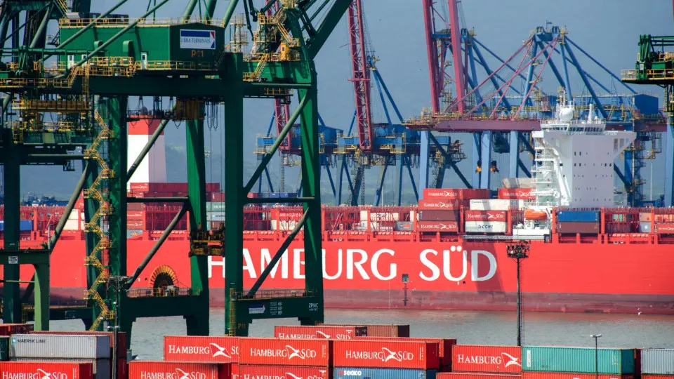 Movimentação de contêineres no Porto de Santos registra recorde no 1º semestre
