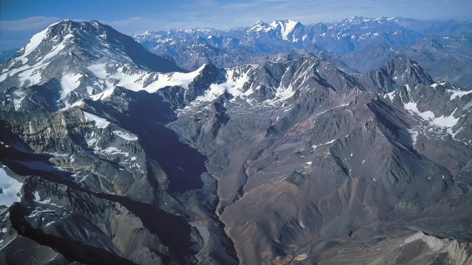 Fotógrafo brasileiro desaparece no Peru após escalar montanha