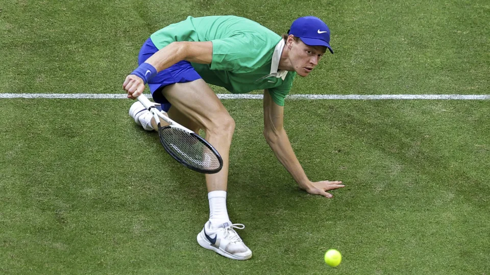 Jannik Sinner é eliminado em Halle por Bublik antes de Wimbledon