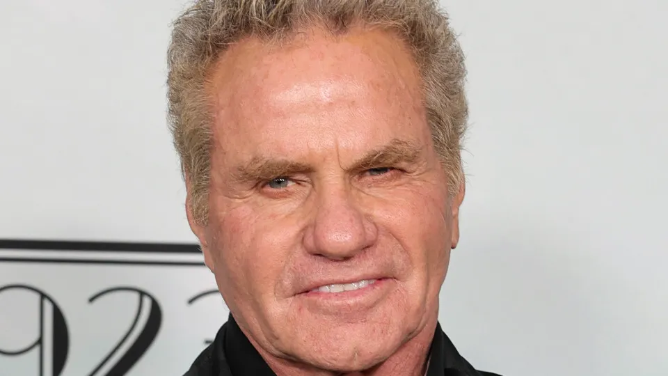 Martin Kove, de ‘Karatê Kid’, é retirado de evento após morder atriz