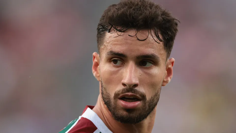 Morador de rua invade hotel e dorme em quarto de jogador do Fluminense