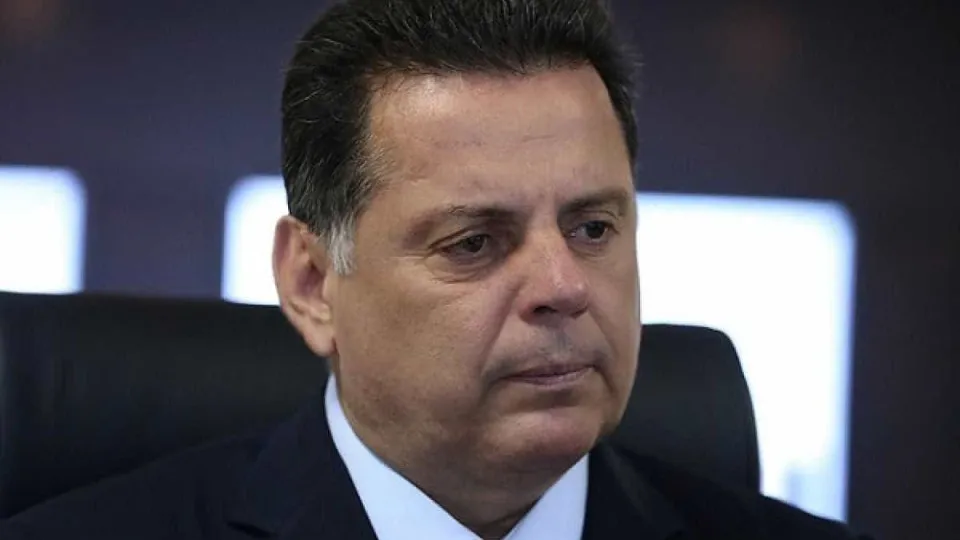 Presidente do PSDB é alvo de buscas da PF por desvios na Saúde em Goiás