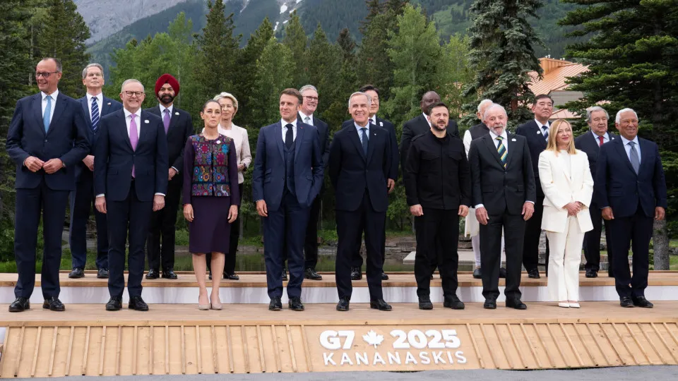 Sem ver Trump, Lula chega ao Canadá para G7 e diz que conflito entre Israel e Irã preocupa