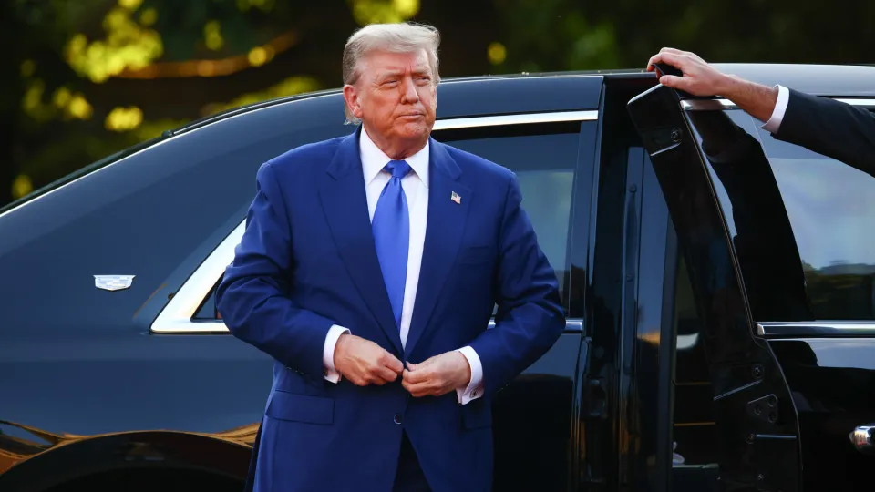 Trump a Putin: “Não preciso de ajuda com o Irã, preciso de ajuda contigo”