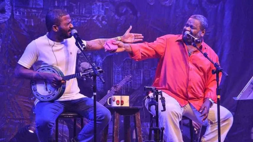 Arlindinho publica homenagem a Arlindo Cruz após boatos sobre a morte do pai