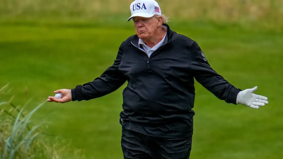 Democratas pressionam Trump por documentos sobre Epstein Democratas pressionam Trump por documentos sobre Epstein