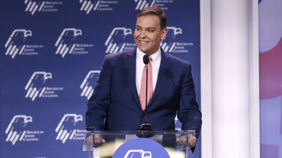 George Santos, ex-deputado dos EUA, deve se entregar nesta sexta para cumprir pena de prisão