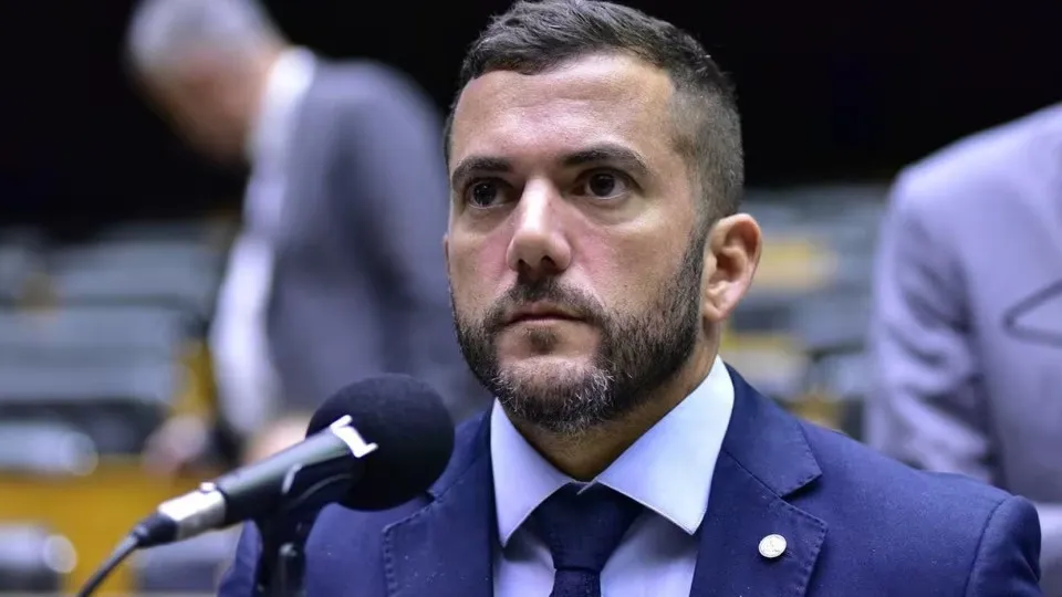 Hugo Motta discute com Carlos Jordy: ‘Não funciono sob ameaça’