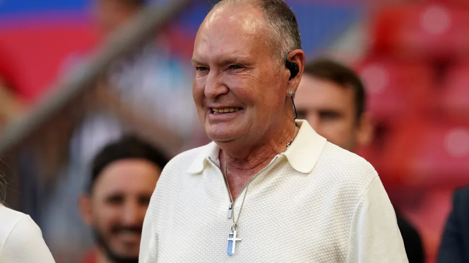 Ídolo do futebol inglês, Paul Gascoigne é internado na UTI aos 58 anos