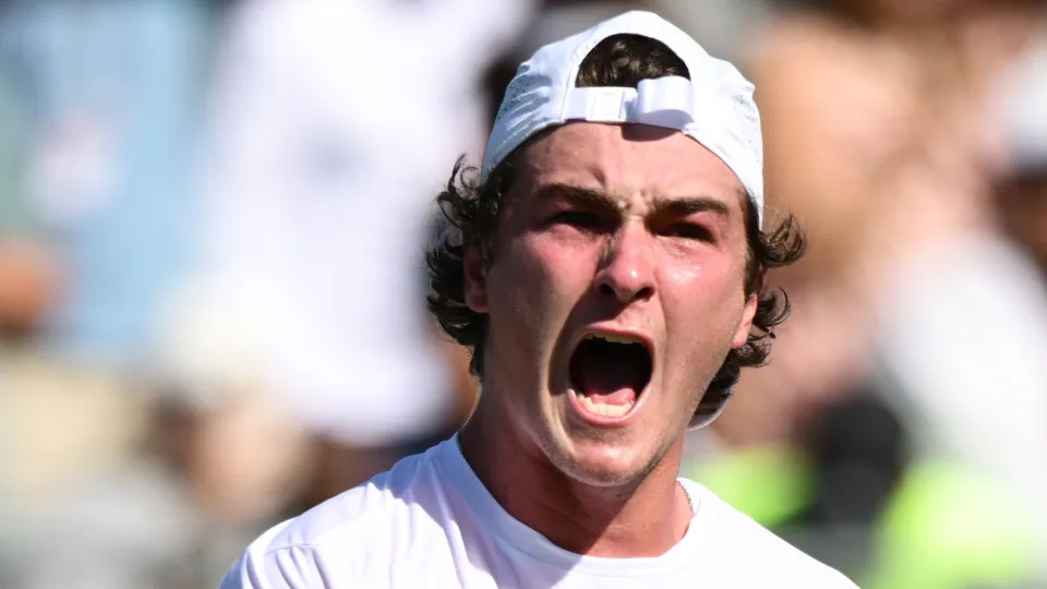 João Fonseca crava outra vitória em Wimbledon e avança à 3ª rodada