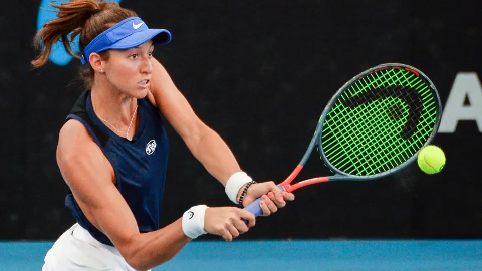 Luisa Stefani e Salisbury são derrotados e ficam com o vice em Wimbledon Luisa Stefani e Salisbury são derrotados e ficam com o vice em Wimbledon