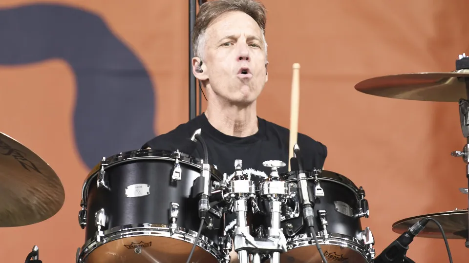 Matt Cameron deixa o Pearl Jam após 27 anos como baterista da banda