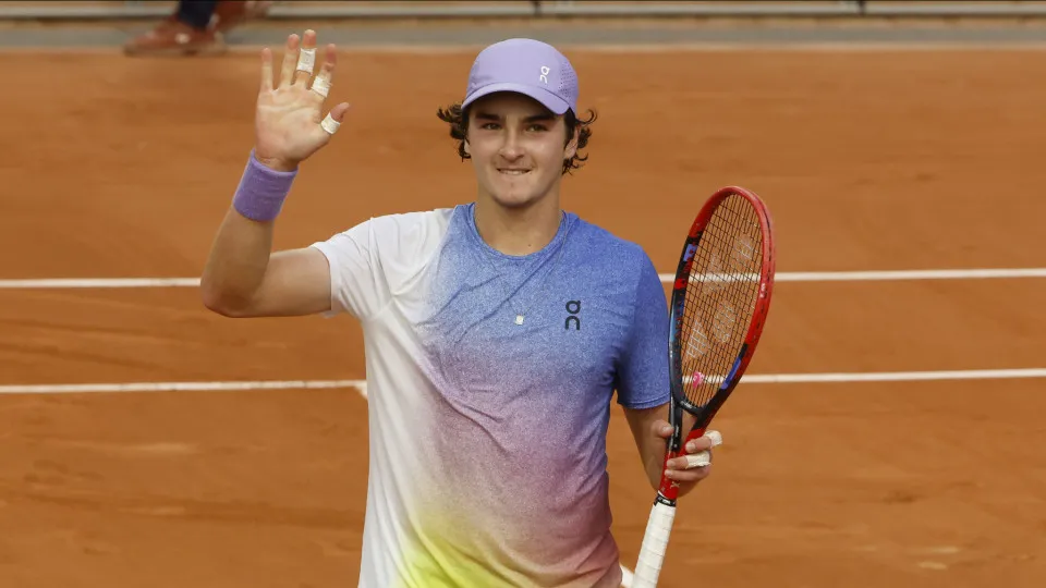 Quais as armas de João Fonseca para bater Jenson Brooksby e chegar à 3ª rodada de Wimbledon?