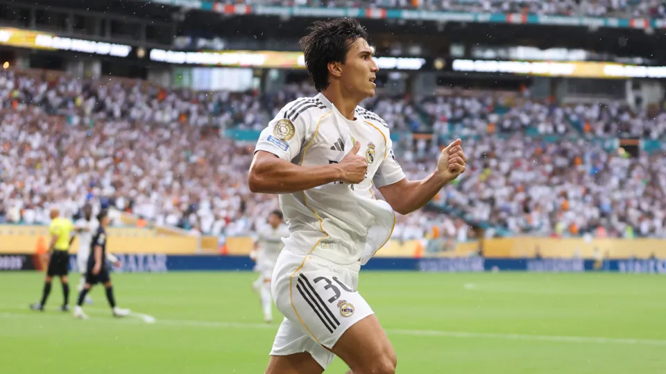 Real Madrid vence Juve e avança às quartas de final do Mundial de Clubes