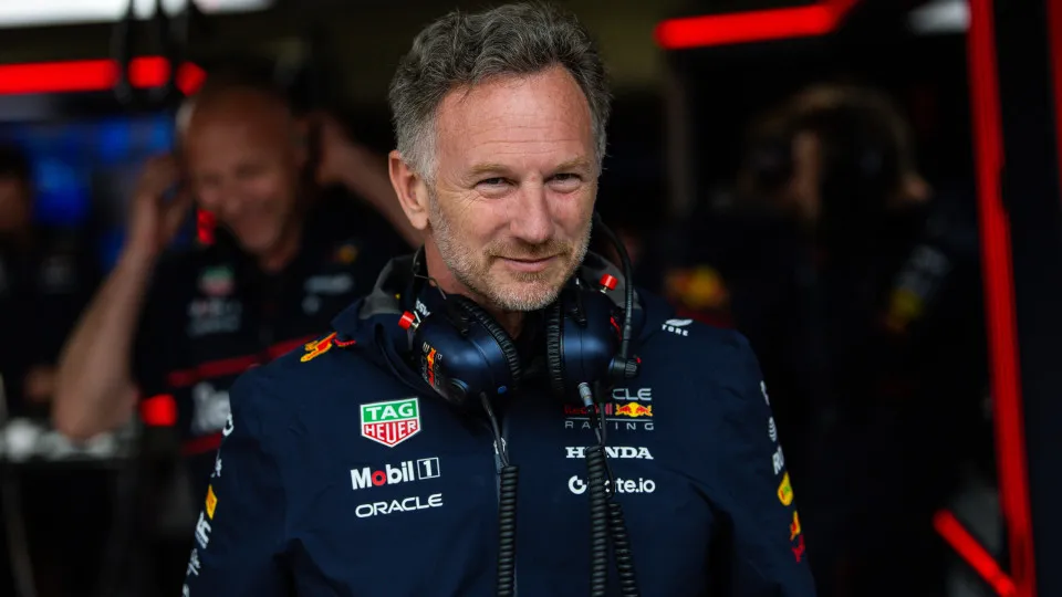 Red Bull demite Christian Horner após 20 anos na F-1 em meio a polêmicas e fraca temporada Red Bull demite Christian Horner após 20 anos na F-1 em meio a polêmicas e fraca temporada