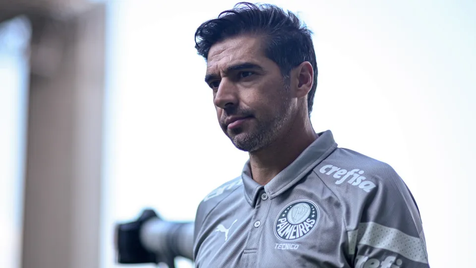 Abel terá dupla de zaga no Dérbi que só conhece vitórias e quebra tabus