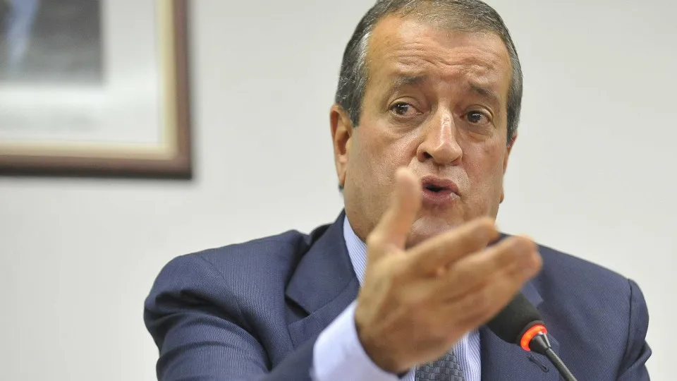 Bolsonaro seria muito bem recebido na Argentina, diz Valdemar sobre asilo político