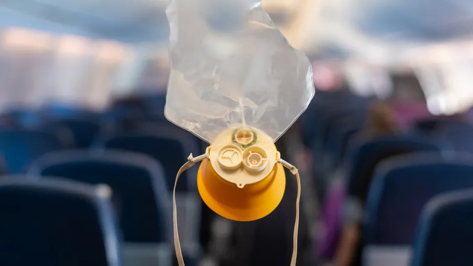 Carregador de celular pega fogo durante voo que partiu de SP com destino a Amsterdã