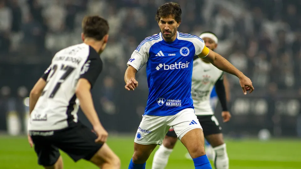 Em momento de oscilação, Cruzeiro visita o Botafogo em busca de reencontro com o bom futebol